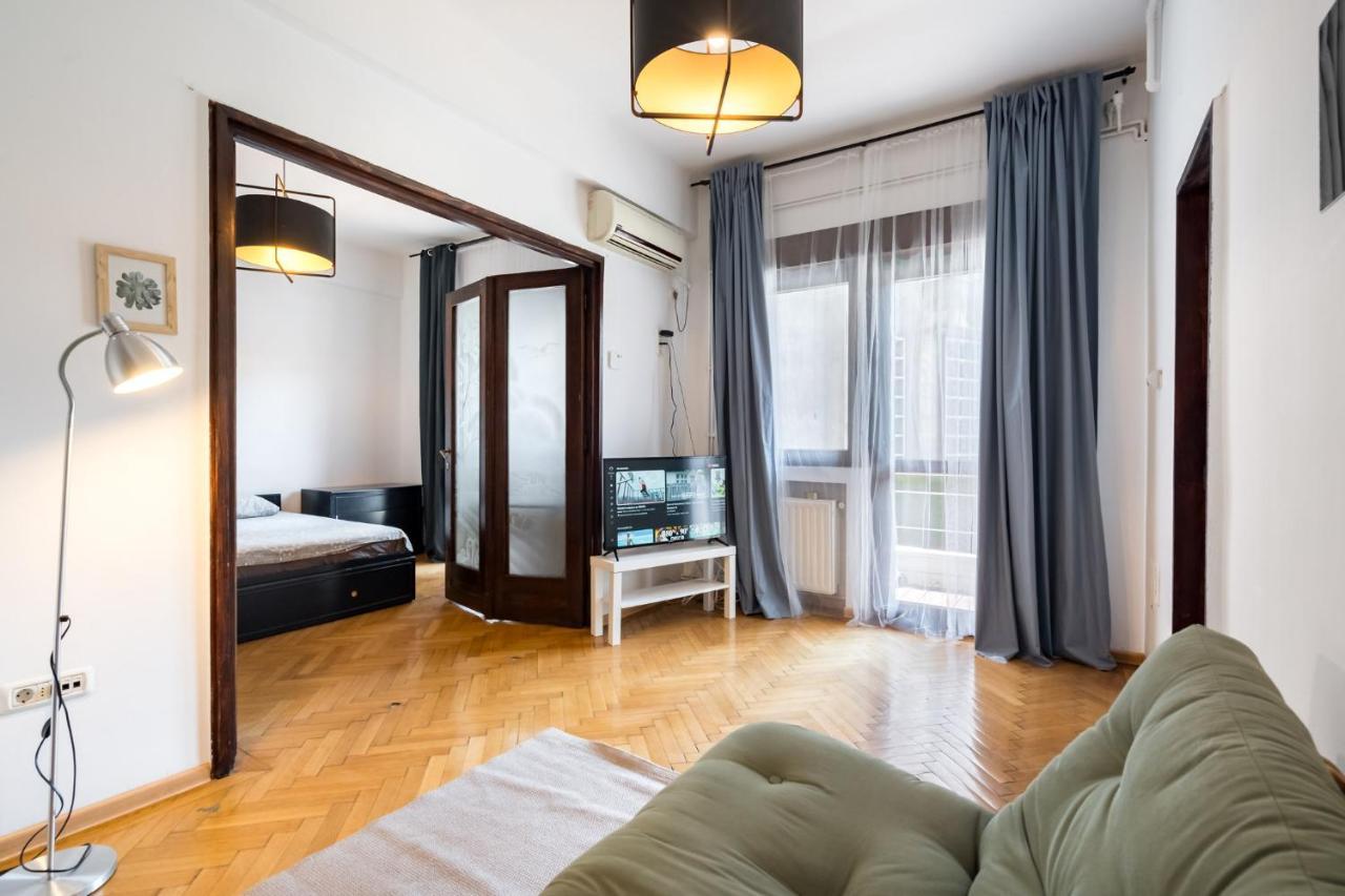 בוקרשט Sleek Comfort - A Blend Of Style And Convenience מראה חיצוני תמונה